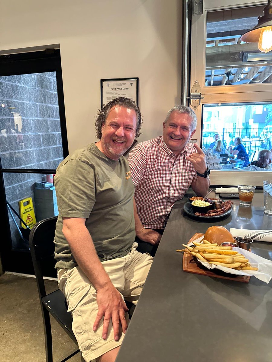vert_MF's tweet image. Mark and Andy&apos;s first day in Kansas City for #SHAREkc2024. Kansas City is famous for BBQ so they just had to go to a BBQ smokehouse, Q39! @ich408i