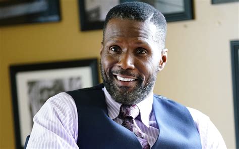 AokoOtieno_'s tweet image. Who is the baddest Gangster,

Tommy or Douda? 

Sasa, if I'm not on documentaries- my favourite,

I prefer watching Masculinity in display...Niggas who swing fists and d*cks

With guns and brains 

Can't find me nimekalisha haga watching those Tyler Perry garbage za sijui Sisters