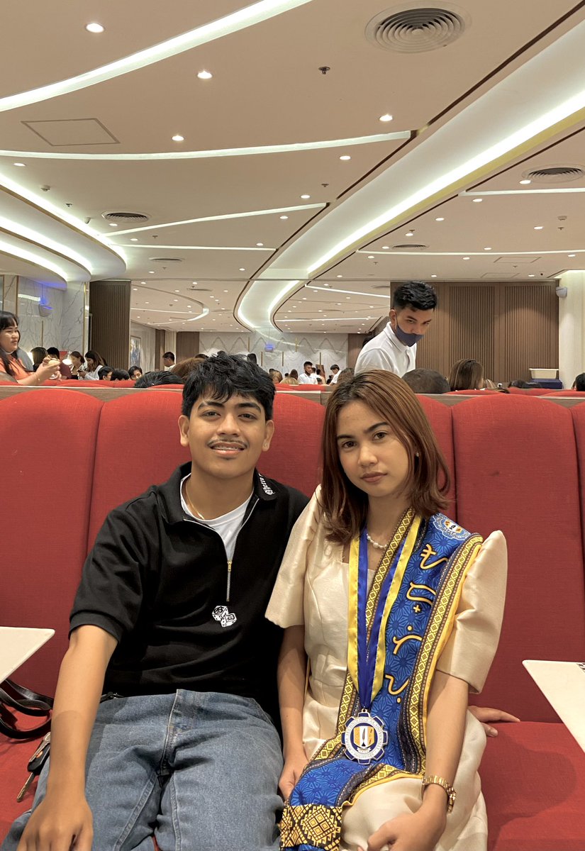 dendennico's tweet photo. Proof that life doesn’t end when we saw the two lines. You actually spark our dreams even more🤍🤍🤍

Momma and Papa did it! All for you!
2023 &amp; 2024 👩‍🎓👨‍🎓🎓✨ https://t.co/xMBHVwPlyA