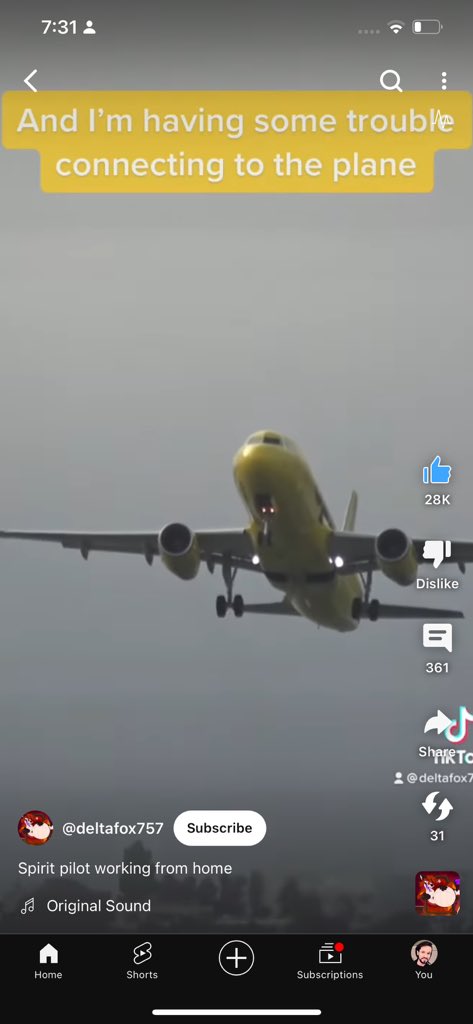 dougamorim's tweet photo. Spirit pilot working from home https://t.co/wxhZ5ooRSc via @YouTube #homeofficebabyrules https://t.co/hi2kH5JYBX
