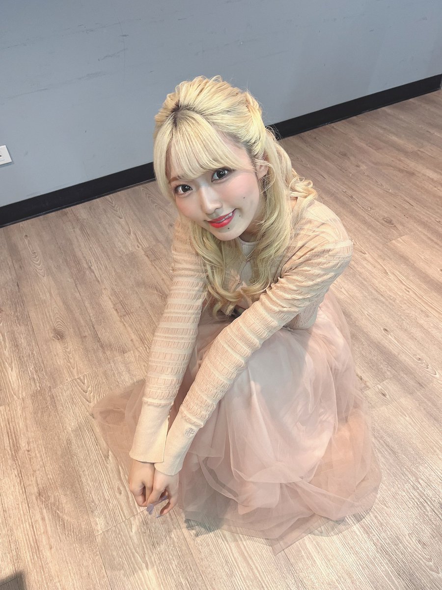 s_hitomi_'s tweet photo. 昨日のわたしです。

真乃をイメージして揃えてみました🌸
ヘアスタイルも華やかだ〜！ https://t.co/xCEU25i7L6
