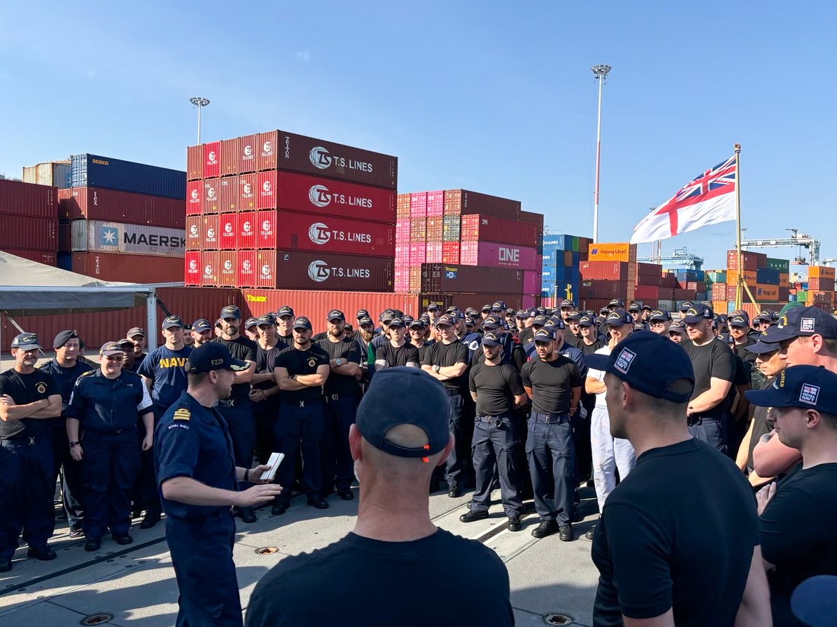 Ready to train! 📝 🔧 🧑‍🚒 

Our Ship's crew making ready for operations with world class <a href="/FOST/">FOST Royal Navy</a> training this week 

#GlobalModernReady #OpKipion