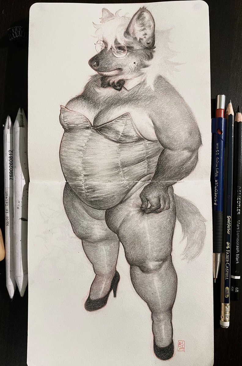 Lead__Castle's tweet photo. Bunny 👯‍♀️ in graphite https://t.co/OmVEq6RQcc