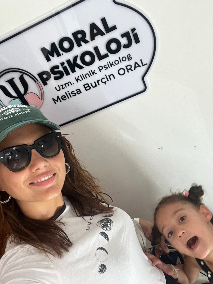 MelisaPsk's tweet photo. Instagram yoksa buraya story atalım https://t.co/ZFFgPVAZCo