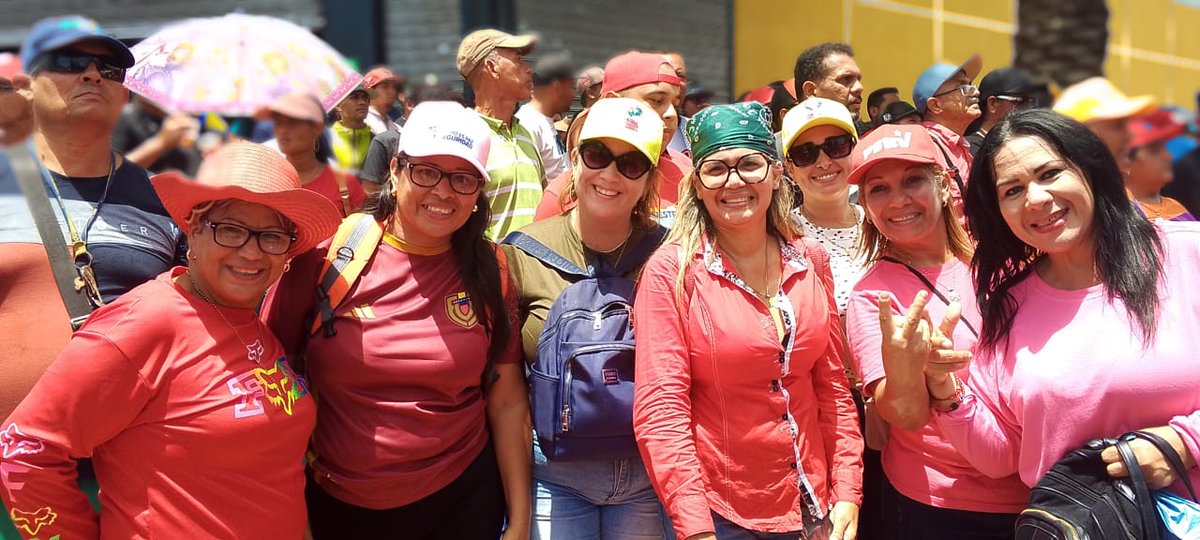 VicePre97615571's tweet photo. Las mujeres de Cumaná Edo Sucre, marcharon por la Paz por la Vida y en contra del facismo 
Que viva Venezuela 🇻🇪💜
#SucreTerritorioDePaz 
#SucreMarchoPorLaPaz 
@NicolasMaduro 
@DivaGuzmanLeon
@AmandaJ34142684 
@VpPsuvMujeres 
@PartidoPSUV https://t.co/Nk8JoEJbK4