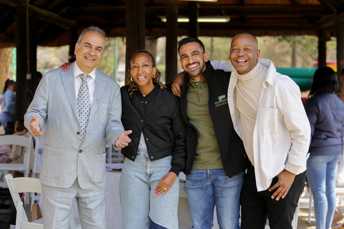 DIAGNOFIRM MEDICAL LABORATORIES DONATES TO YOUNG MOTHERS!

Yesterday DML generously donated blankets and offered free medical check ups to support young mothers in our community. Thanks <a href="/AlankarMalviya/">Alankar Malviya</a> of <a href="/BotswanaUnaids/">UNAIDS Botswana</a> for opening address &amp; <a href="/TebelopeleVCTC/">Tebelopele Wellness Centers</a> 

#YoungMothersMatter