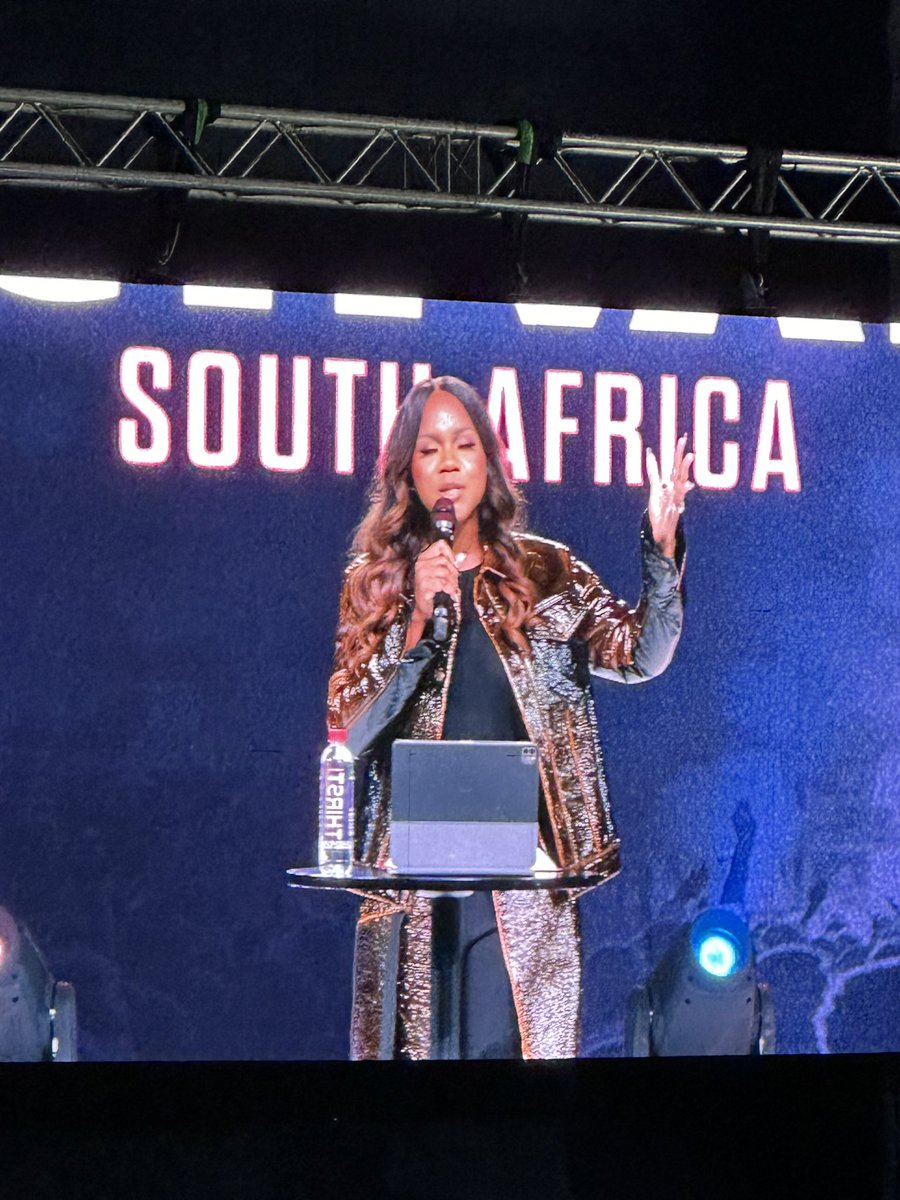 segosta93's tweet photo. Spent our Saturday evening at Rhema to listen to the word of God rendered by some amazing women. @SJakesRoberts is such a powerhouse. I honestly went with the best girls . #JesusThisJesusThat🤍🙏🏽. 

Rorisang said something to the effect of “Morena o tlao lwanna” 🥺😭🙏🏽 https://t.co/1AMuUbbdzW
