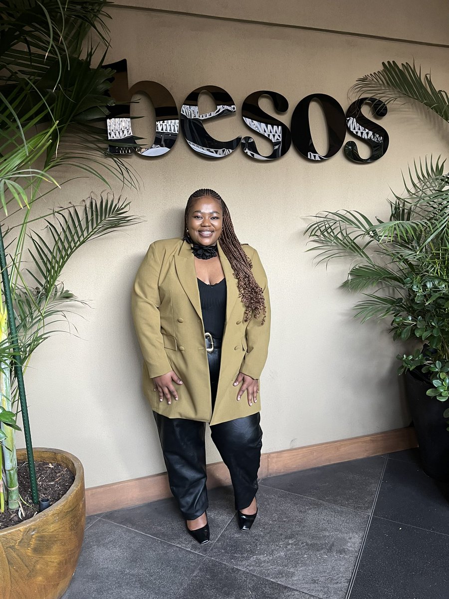 segosta93's tweet photo. Spent our Saturday evening at Rhema to listen to the word of God rendered by some amazing women. @SJakesRoberts is such a powerhouse. I honestly went with the best girls . #JesusThisJesusThat🤍🙏🏽. 

Rorisang said something to the effect of “Morena o tlao lwanna” 🥺😭🙏🏽 https://t.co/1AMuUbbdzW