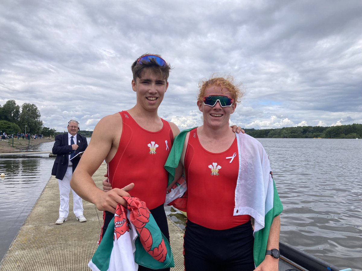 llandaffrc's tweet photo. 🚨ICYMI 🚨
A very big congratulations to Osian James @Leander_Club &amp; Kai Schlottmann @OBUBC for their recent pairs win @HIR_Rowing in Strathclyde.
🥇🏴󠁧󠁢󠁷󠁬󠁳󠁿💪
Da iawn bois!
#AlwaysLlandaff https://t.co/alXJYnVL6I