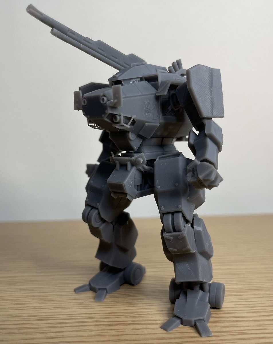 minitype00's tweet photo. メカ部チャンネルのオリジナルロボットを立体化😊
3Dプリンターで出力してみました。
どうでしょうか?
#ELEGOO
#Mars2
#メカ部 https://t.co/2A4qKVSfVb