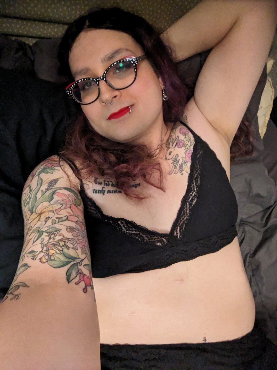 ChastityPassion's tweet photo. A very, very HAPPY BIRTHDAY to pretty, kind and cool @WildeBunni!!!

🔞 https://t.co/v4n0GLS4vZ 🔞

Always ✨good vibes✨ and positivity with this girl, she’s wonderful!!!

Hoping today is a lovely day! 💝☀️ https://t.co/FkxRRTGBv4