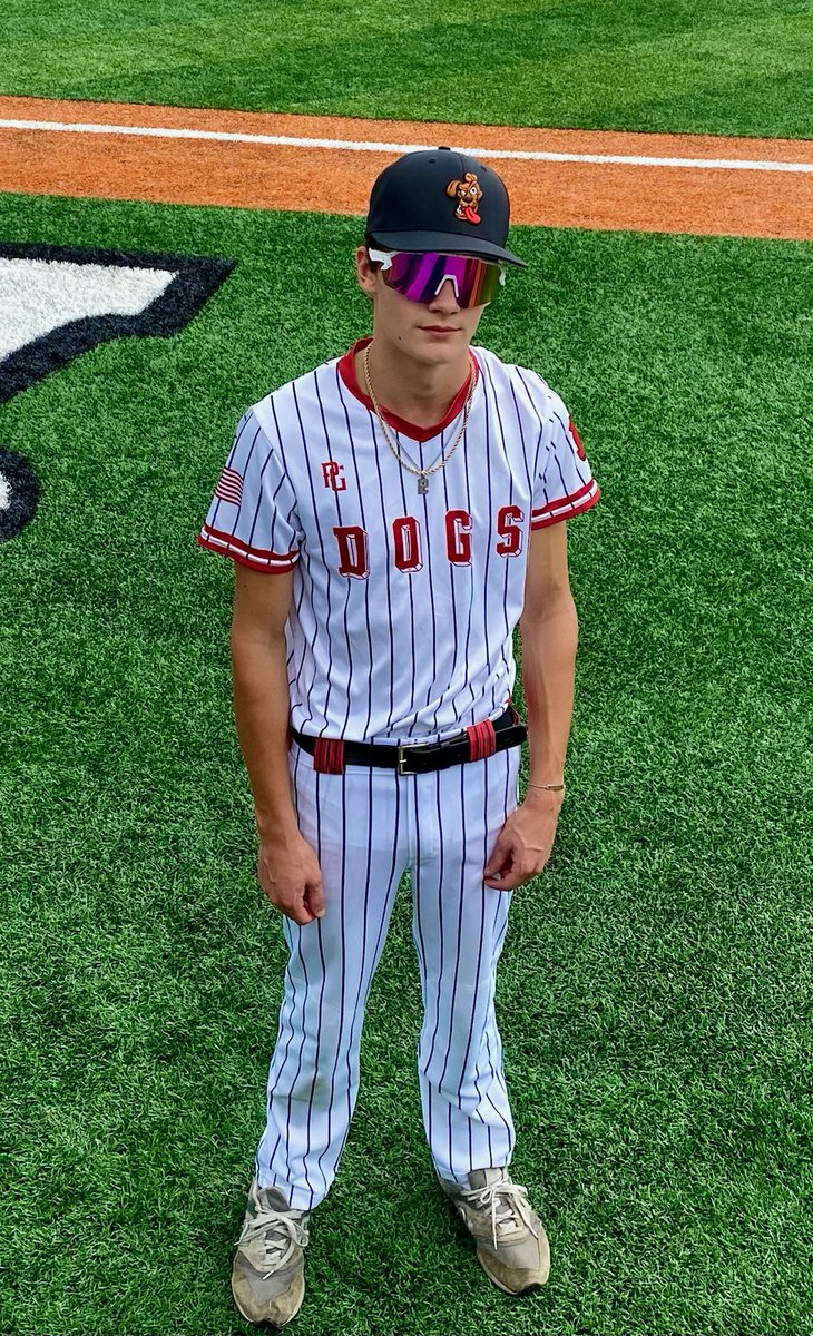 DdogsRecruiting's tweet photo. This Athlete gets faster every season. Speed changes everything in the game. Combined with skill... he's an all around player! Growth and development is going to put him into the next level. #classof2026 @AJHickey037 @Gaynor_Kyle @ProspectsNat @Dungeondogbball https://t.co/jvTdjpZqks