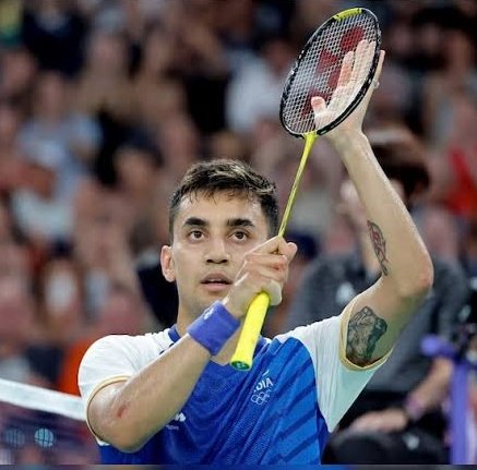 riseup_pant17's tweet photo. Very tough loss after getting the lead of 16-10 and 7-0 .

He's just 22yo and a very long way to go for him. Champ ❤️

Onto the Bronze Medal now 🙏

#lakshaysen
#OlympicGames https://t.co/QmmHKuE0gZ