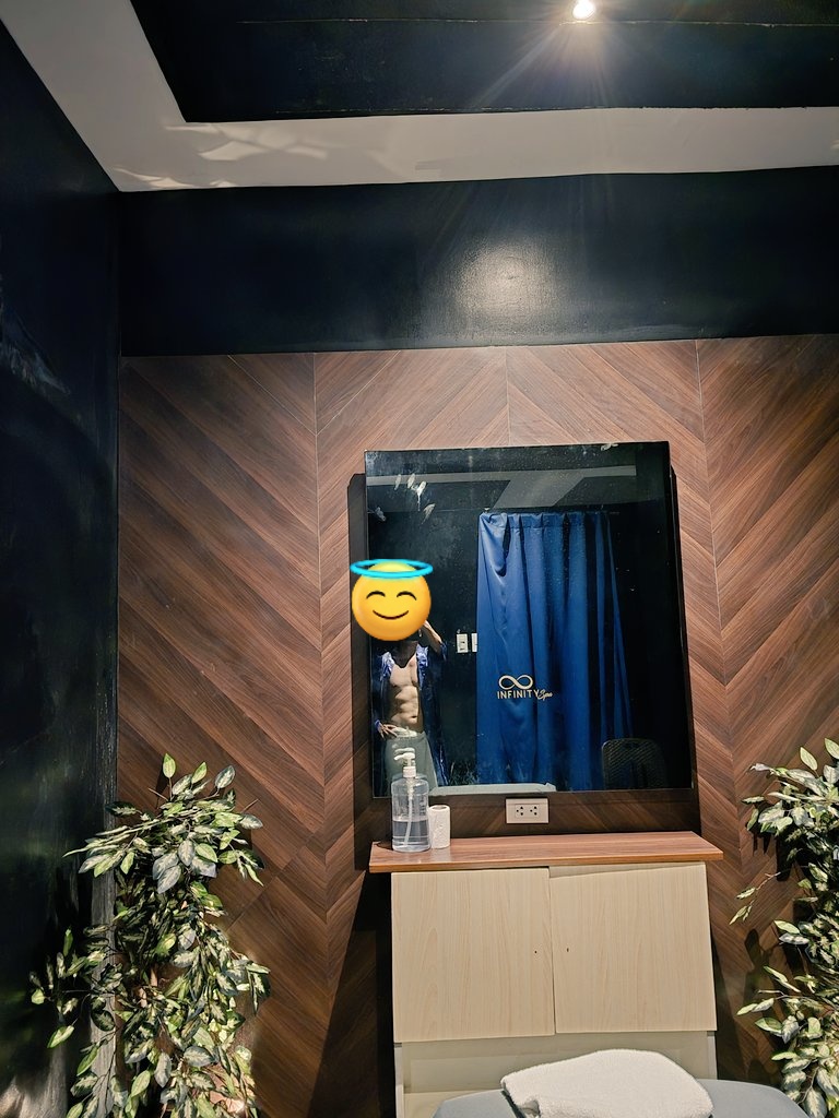 halertph's tweet photo. #infinityspa #isba, where's everyone? https://t.co/NJwoqw90uW