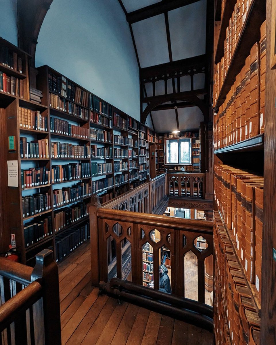 gladlib tweet picture
