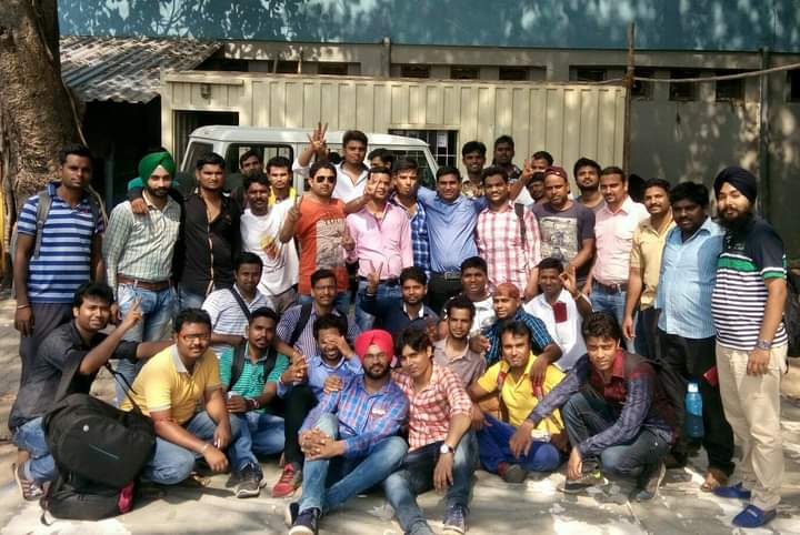 AIRAAAOFFICIAL's tweet photo. बेवजह है तभी तो दोस्ती है
यार वजह होती तो व्यापार होता।
आप सभी प्रिय साथीयों को अंतरराष्ट्रीय मित्रता दिवस की हार्दिक बधाई व शुभकामनाएं। 

#मित्रता_दिवस
#FriendshipDay
#AIRAAA #FAMILY https://t.co/6KFcNGIiy9
