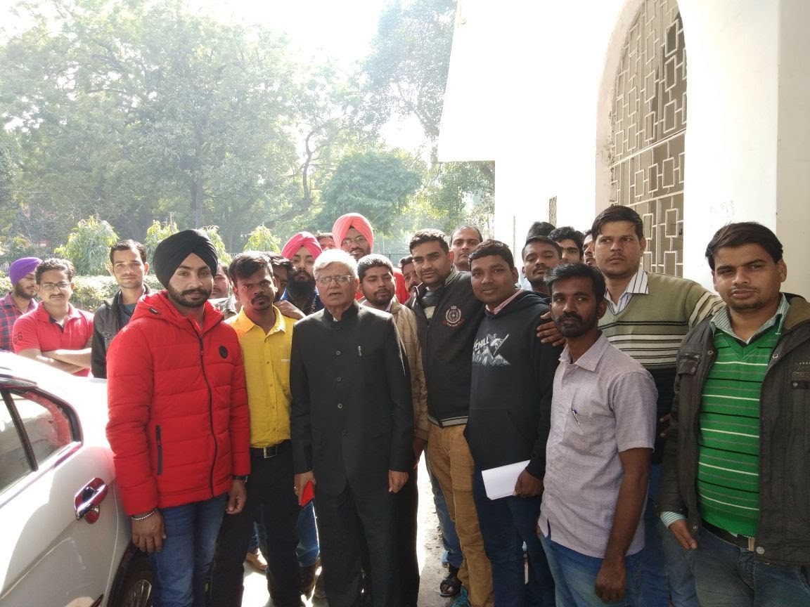 AIRAAAOFFICIAL's tweet photo. बेवजह है तभी तो दोस्ती है
यार वजह होती तो व्यापार होता।
आप सभी प्रिय साथीयों को अंतरराष्ट्रीय मित्रता दिवस की हार्दिक बधाई व शुभकामनाएं। 

#मित्रता_दिवस
#FriendshipDay
#AIRAAA #FAMILY https://t.co/6KFcNGIiy9