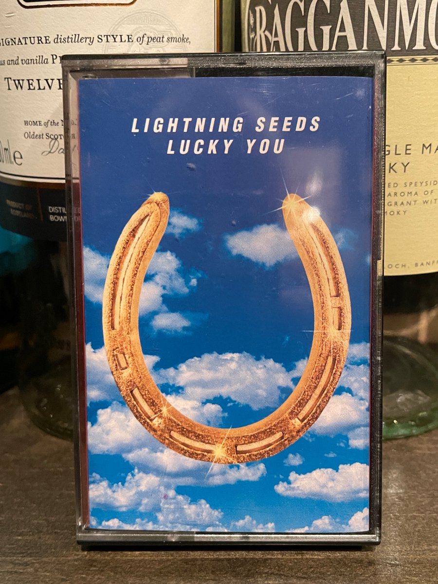 MILEHIGHCLUB202's tweet photo. ほなCassetteSingleいこか
LIGHTNING SEEDS / Lucky You [’94 Epic --- 660628 4]
#IanBroudie #lightningseeds #jollification #TerryHall #listeningbar #vinylbar #musicbar #レコードバー #mhc04082024
https://t.co/fUQwMSzk1c https://t.co/C0xDEjESpB