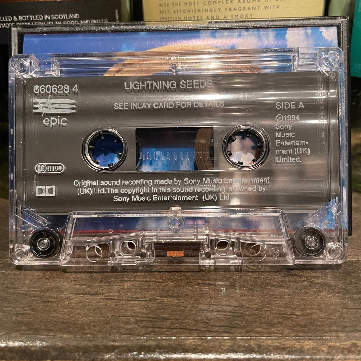 MILEHIGHCLUB202's tweet photo. ほなCassetteSingleいこか
LIGHTNING SEEDS / Lucky You [’94 Epic --- 660628 4]
#IanBroudie #lightningseeds #jollification #TerryHall #listeningbar #vinylbar #musicbar #レコードバー #mhc04082024
https://t.co/fUQwMSzk1c https://t.co/C0xDEjESpB