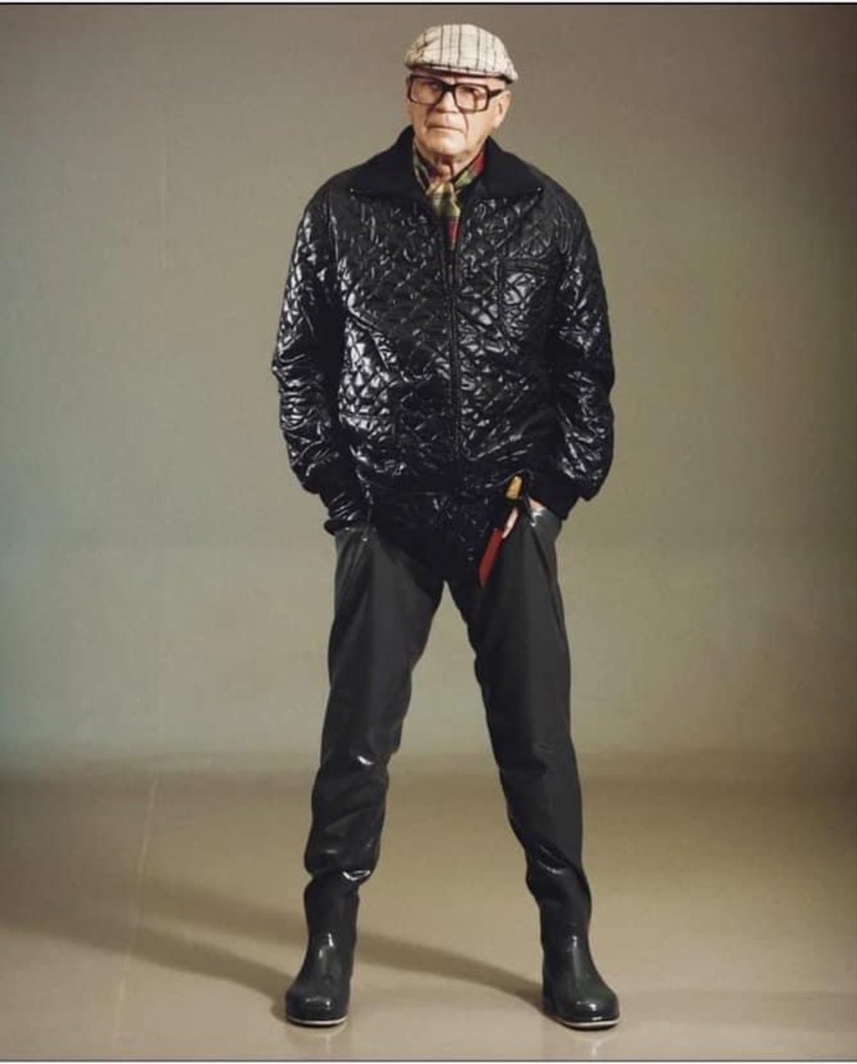 VFinnishProbs's tweet photo. Show me a more stylish politician than Finnish President Urho Kekkonen in 1975. I’ll wait… https://t.co/YQsyUWhCqM