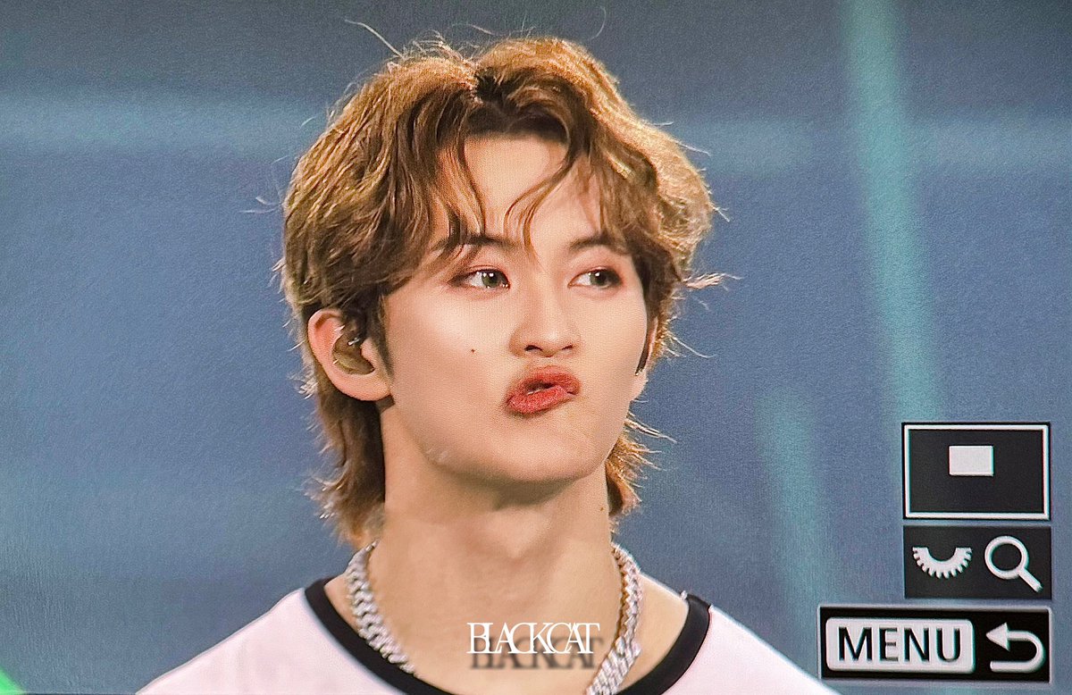 𝑩𝑳𝑨𝑪𝑲 𝑪𝑨𝑻 tweet media