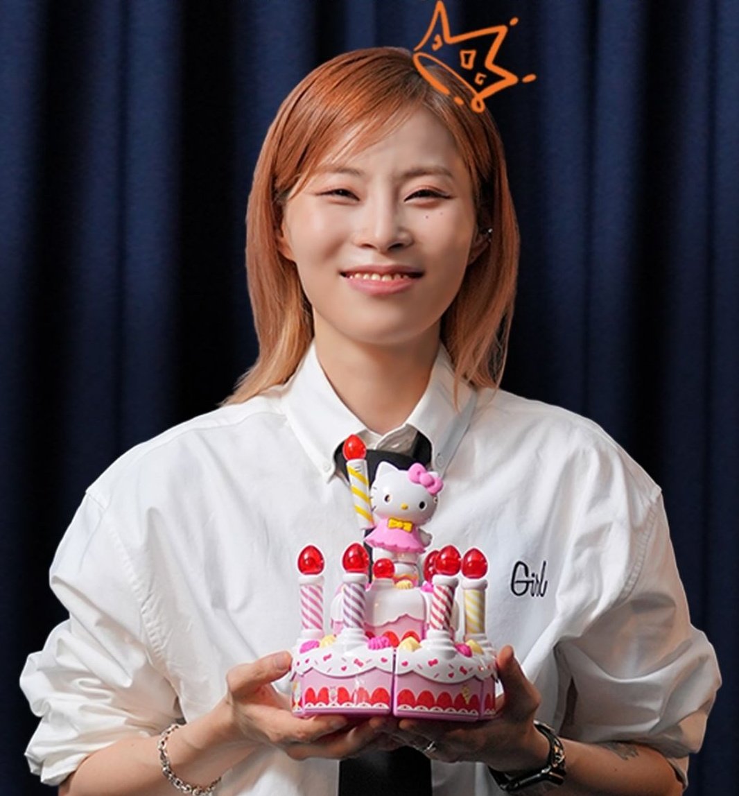 (긴장) 🫥                      (빵싯!) 🤠 🎉