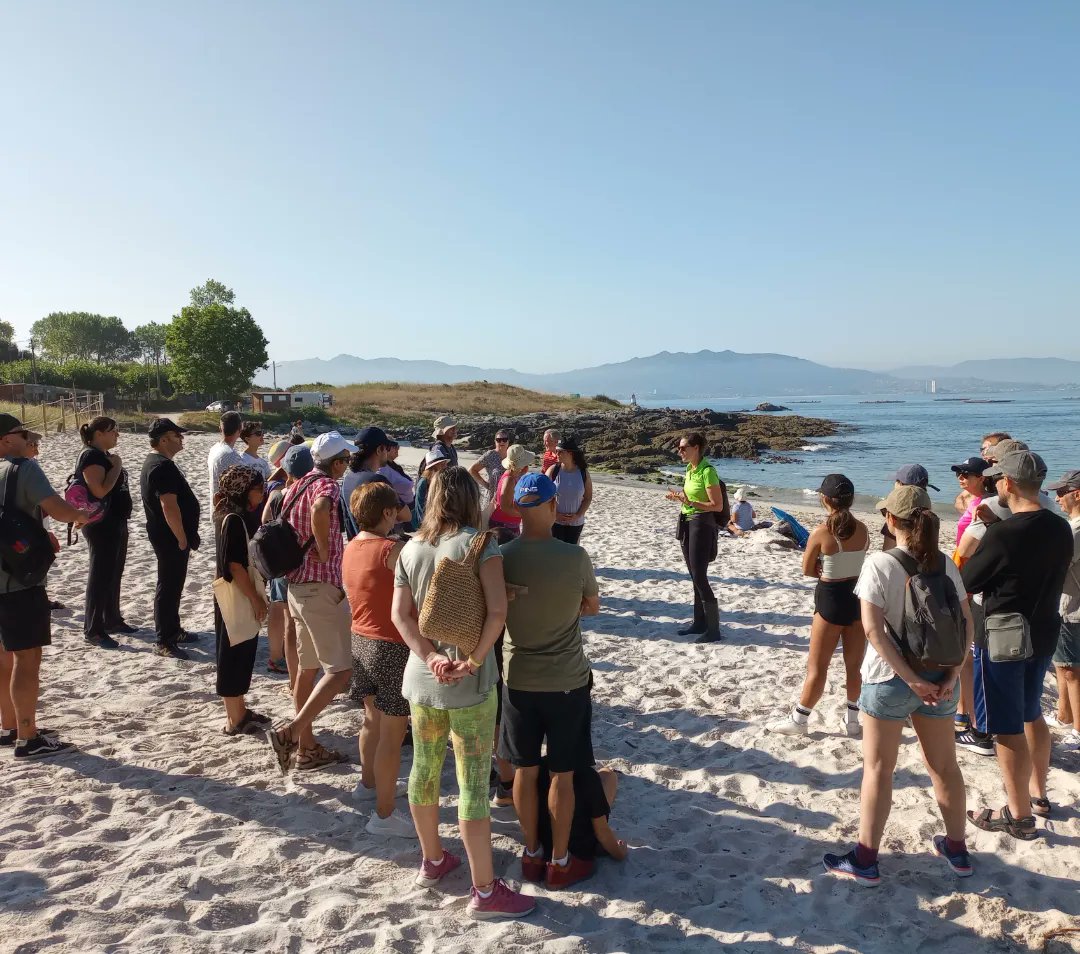 ailladosratos's tweet photo. 🌞 Ruta 726 "Intermareal de Areamilla" 🐟
🐭 Ruta familiar para descubrir a fauna e a flora das pozas e analizar as diferencias entre as areas das praias do Morrazo.
#ailladosratos #intermareal #areamilla #coñecendocangas #historiasdomorrazo https://t.co/9ef2GvpMvK