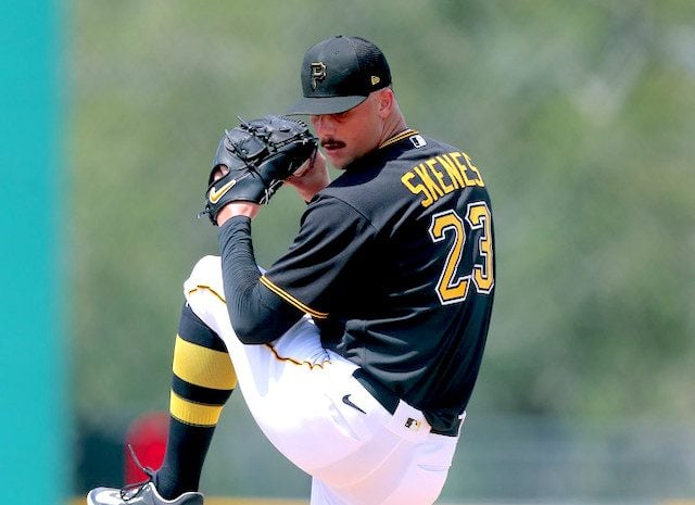 RotoBaller MLB tweet media