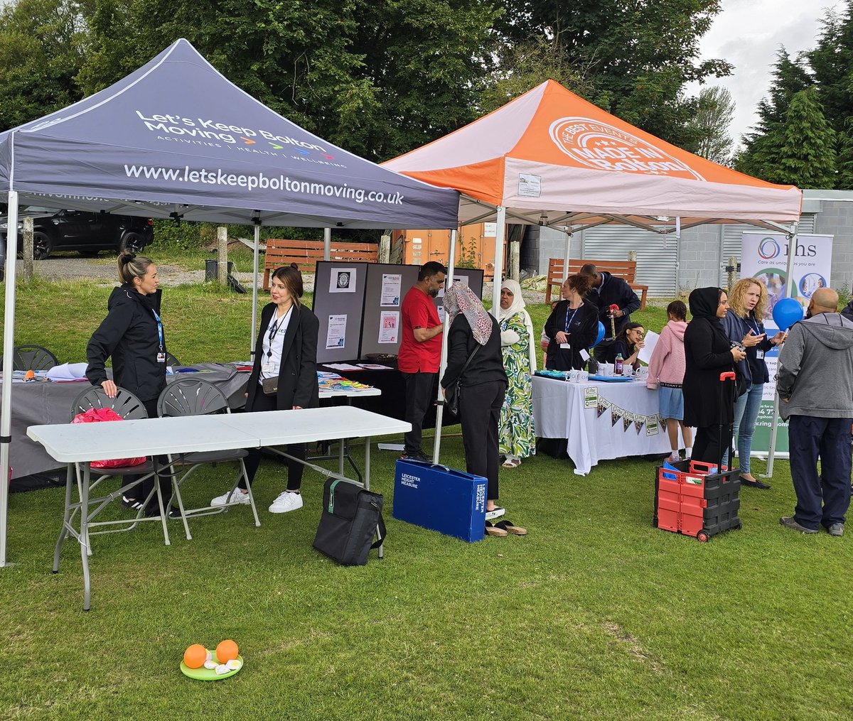 TheYusufAtcha's tweet photo. Come down to @deaneandderby fun day! 🎉 Meet up with #letskeepboltonmoving and other local groups championing health &amp; wellbeing. Let's get active together! 💪 #Bolton #community #health #Wellbeing https://t.co/cRcwr2Tktj
