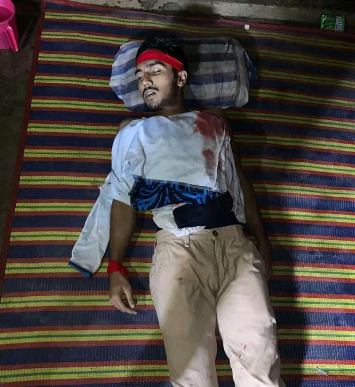 SohanYouthNetG's tweet photo. W/ a sorrowful heart that we share the news of our fellow #climateactivist from @YouthNetGlobal's #Feni team, Ishtiaq Ahmed Srabon, who was martyred during the current Anti-discrimination Students Movement protest today. 

We demand justice &amp; a thorough independent investigation. https://t.co/TUwx2dHbZq