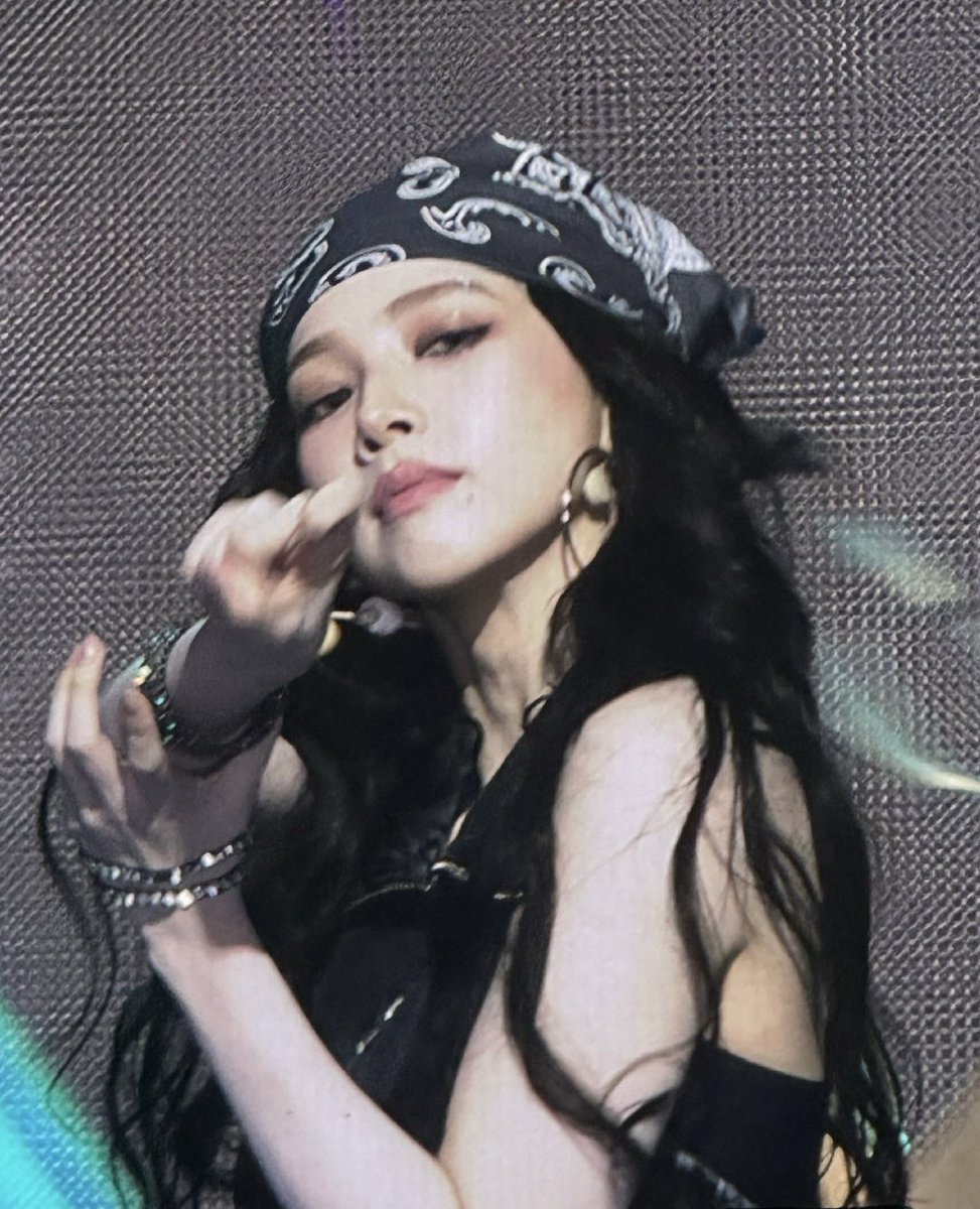 Karina♡ tweet media