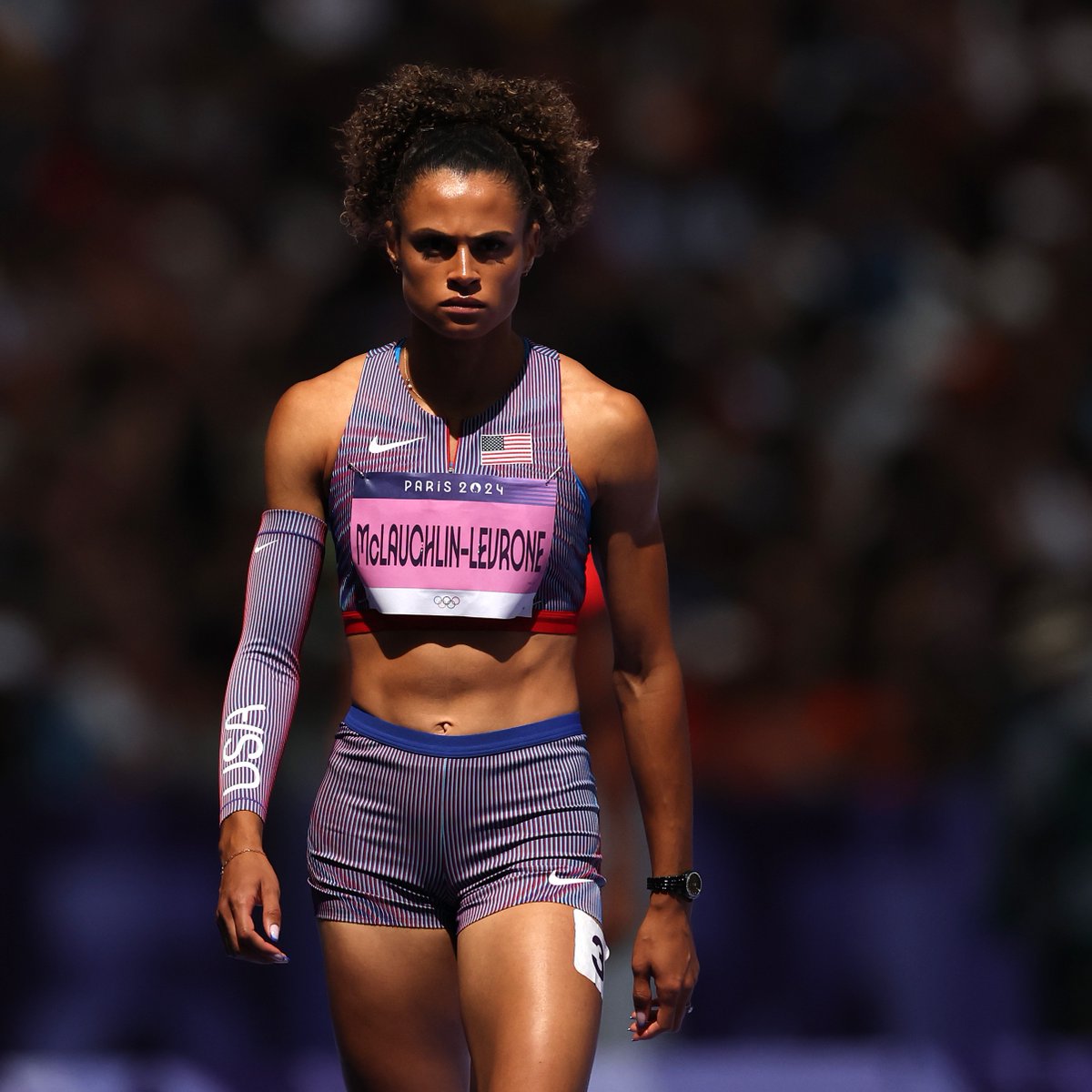 She just FLOATS over the hurdles ☁️

Reigning Olympic champion Sydney McLaughlin-Levrone runs a seemingly effortless 53.60 to close out the first round of the women's 400m hurdles.

#Paris2024 

📸: Getty