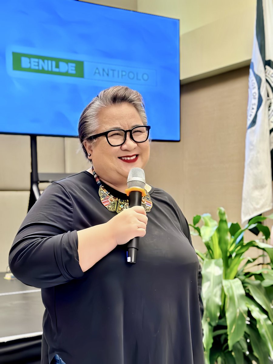 mightymagulang's tweet photo. Thank you ABS-CBN News Bayan Patrol and De La Salle-College of St. Benilde Antipolo for inviting me to talk briefly on my digital storytelling journey. Animo, Kapamilya! #kembot @ABSCBNNews @bayanmo https://t.co/cyut46BSoq