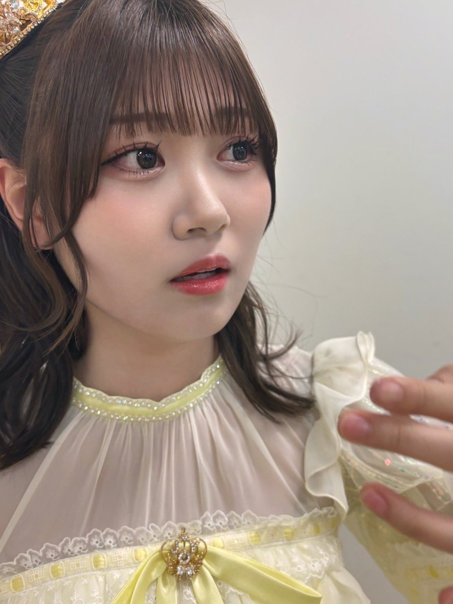 aida_jurii's tweet photo. ライブではしっかりしてる愛実リー��ー💛
本番直前に
"前髪を固めるスプレーで手がくっついちゃったよ〜😵‍💫"と困惑していました✊🏻

愛おしすぎる私が守る( ∩'-'⊂ )
#ニアジョイ https://t.co/2i8r4ATWqB