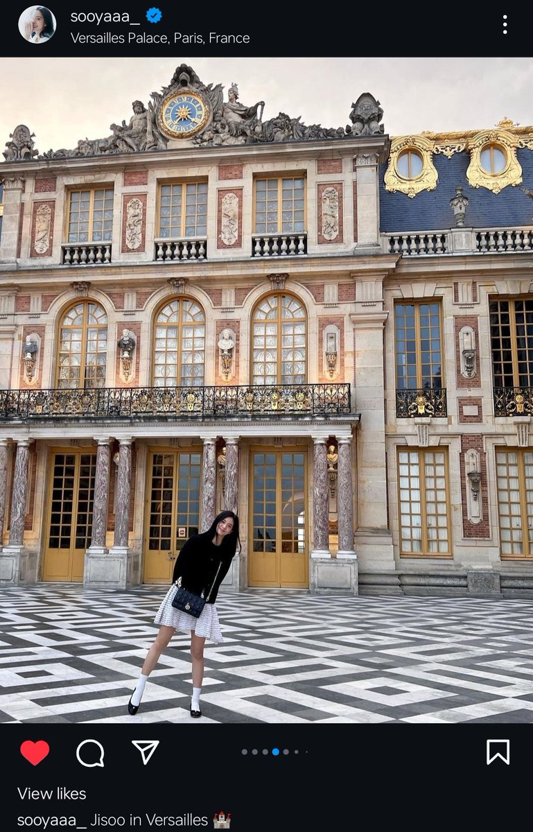 EPTaewoo's tweet photo. SUHO×JISOO AT VERSAILLES https://t.co/CRSxfmak2p