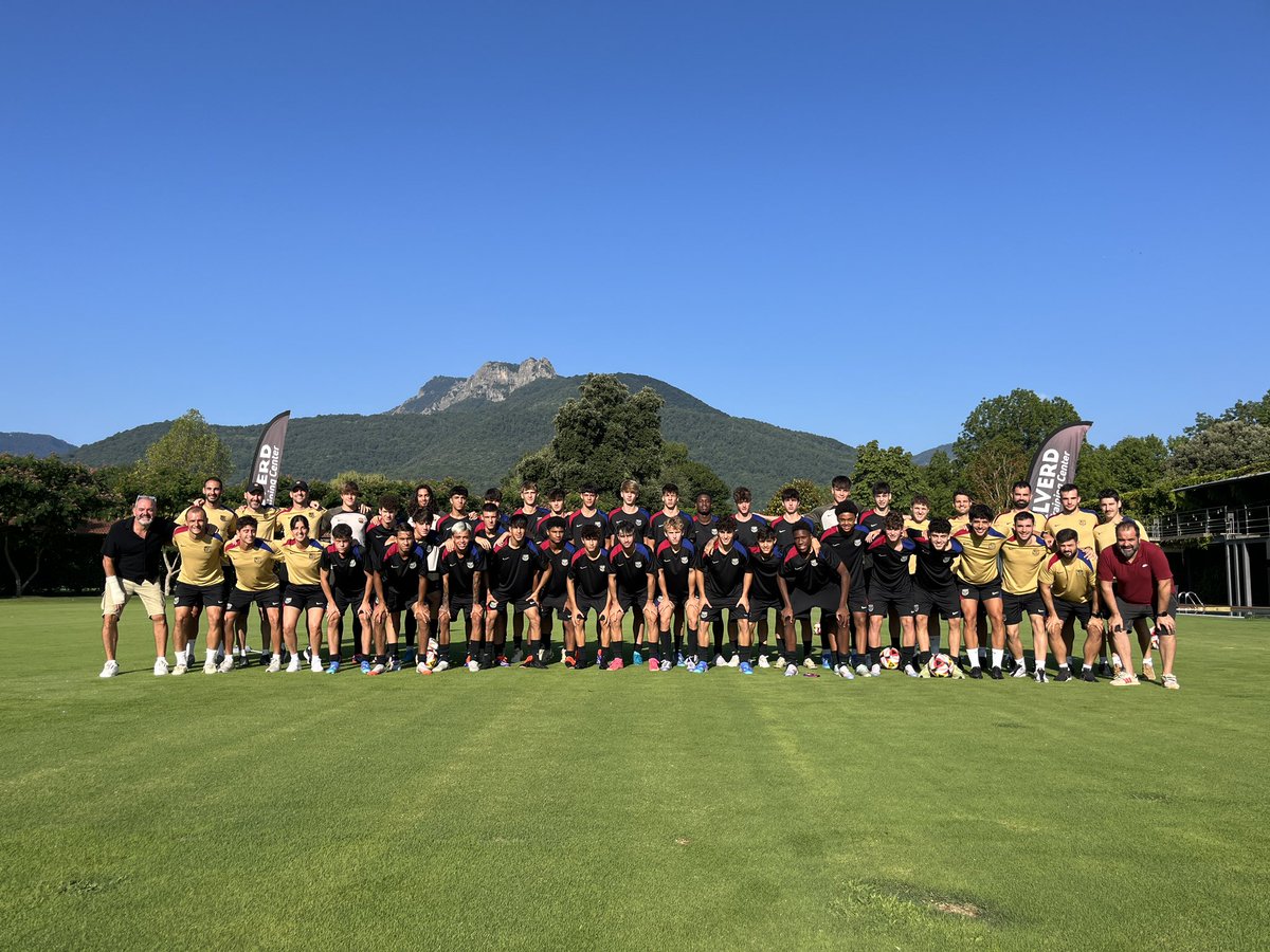 FC Barcelona - Masia (@fcbmasia) on Twitter photo ✔️ Els juvenils del Barça tanquen una magnífica setmana de preparació a la Vall d’en Bas
😍 Gràcies, <a href="/Royalverd_tc/">Royalverd Training Center</a> , per totes les facilitats un any més 🙌🏼
#FCBMasia 💙❤️ ✔️ Els juvenils del Barça tanquen una magnífica setmana de preparació a la Vall d’en Bas
😍 Gràcies, <a href="/Royalverd_tc/">Royalverd Training Center</a> , per totes les facilitats un any més 🙌🏼
#FCBMasia 💙❤️