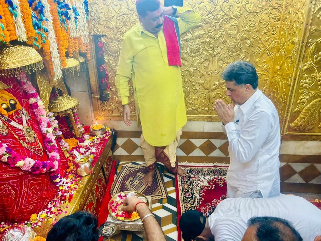 ManishTewari's tweet photo. Paid obeisance at the Shrine of Mata Naina Devi- Bilaspur Himachal Pradesh https://t.co/N8XGsVsnlb