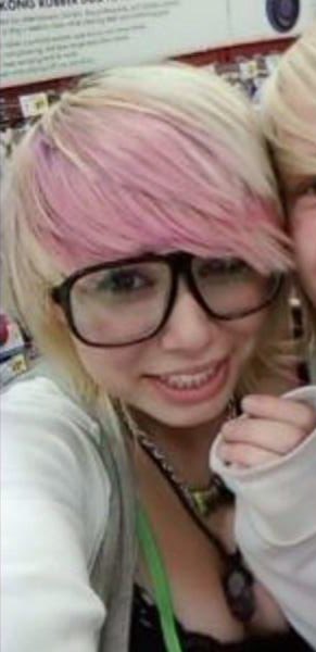 2 pic. Fox before she was the Fox lol https://t.co/SiU91fTKwh