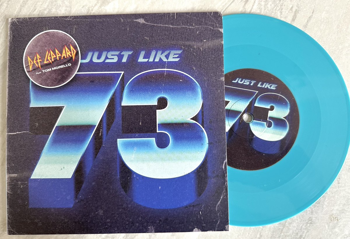 RockCowboyPhil's tweet photo. Canโt remember the last time a 7โ single came my way๐Blue vinyl as well๐ตcourtesy of @DefLeppard๐ค๐ป#JustLike73 https://t.co/uDDxPurnjA