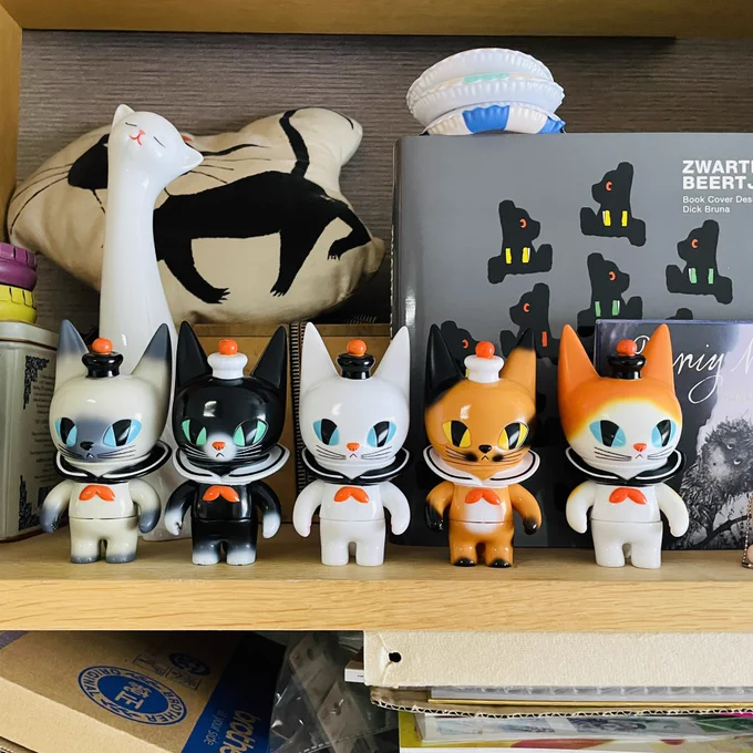 竹千代とマレの彩色サンプル来ました!イベント順に販売して行きます。その前にロンくんの通販しなくちゃ! 並べると可愛いと思う! #黒ねこ意匠 #mylittleTeo