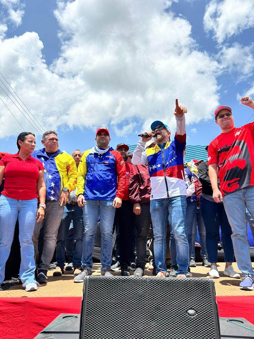 Alexander Suárez PSUV tweet media