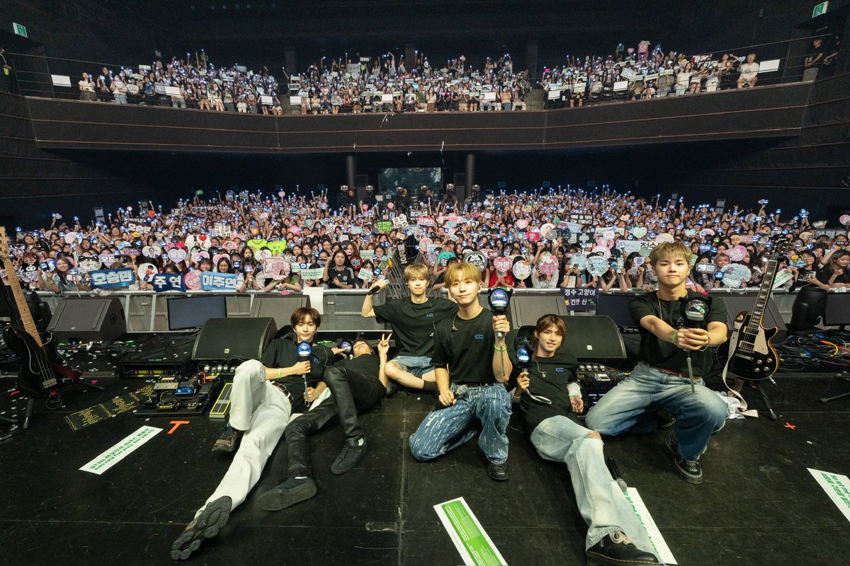 [ #Xtra_Scenes ]

So let me find my heroes🦸‍♂
서로를 구원할 빌런즈와 엑디즈🤝

#XdinaryHeroes #엑스디너리히어로즈
#Xperiment_Project #Closed_beta_v6_3
#WE_ARE_ALL_HEROES