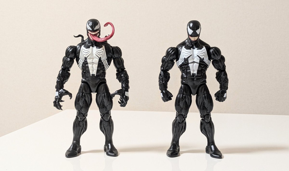 85周年シリーズのマーベルレジェンド ヴェノム、以前の物より上半身が 