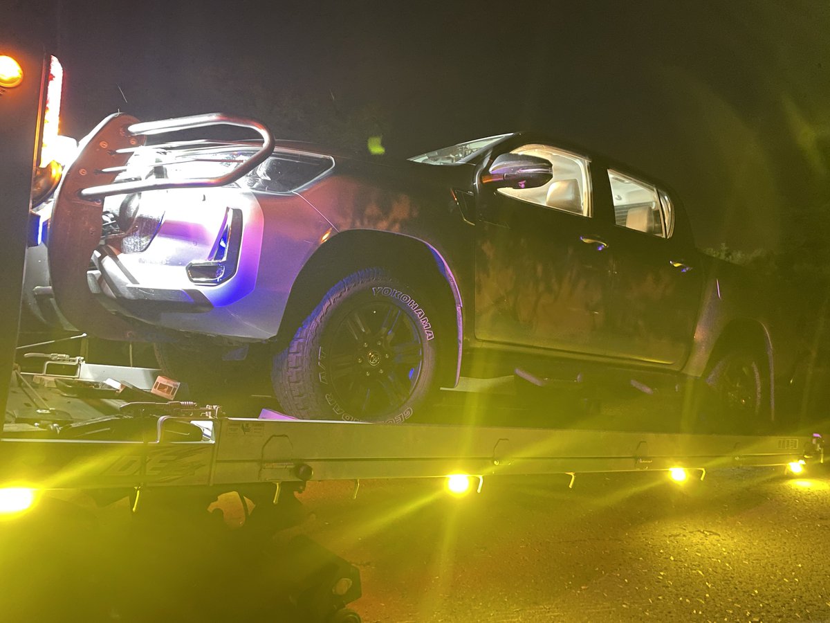 HILUX_2000's tweet photo. かっこいいだろ…
DPF異常出てディーラーストップかかってるんやで… https://t.co/auMHiwibPv