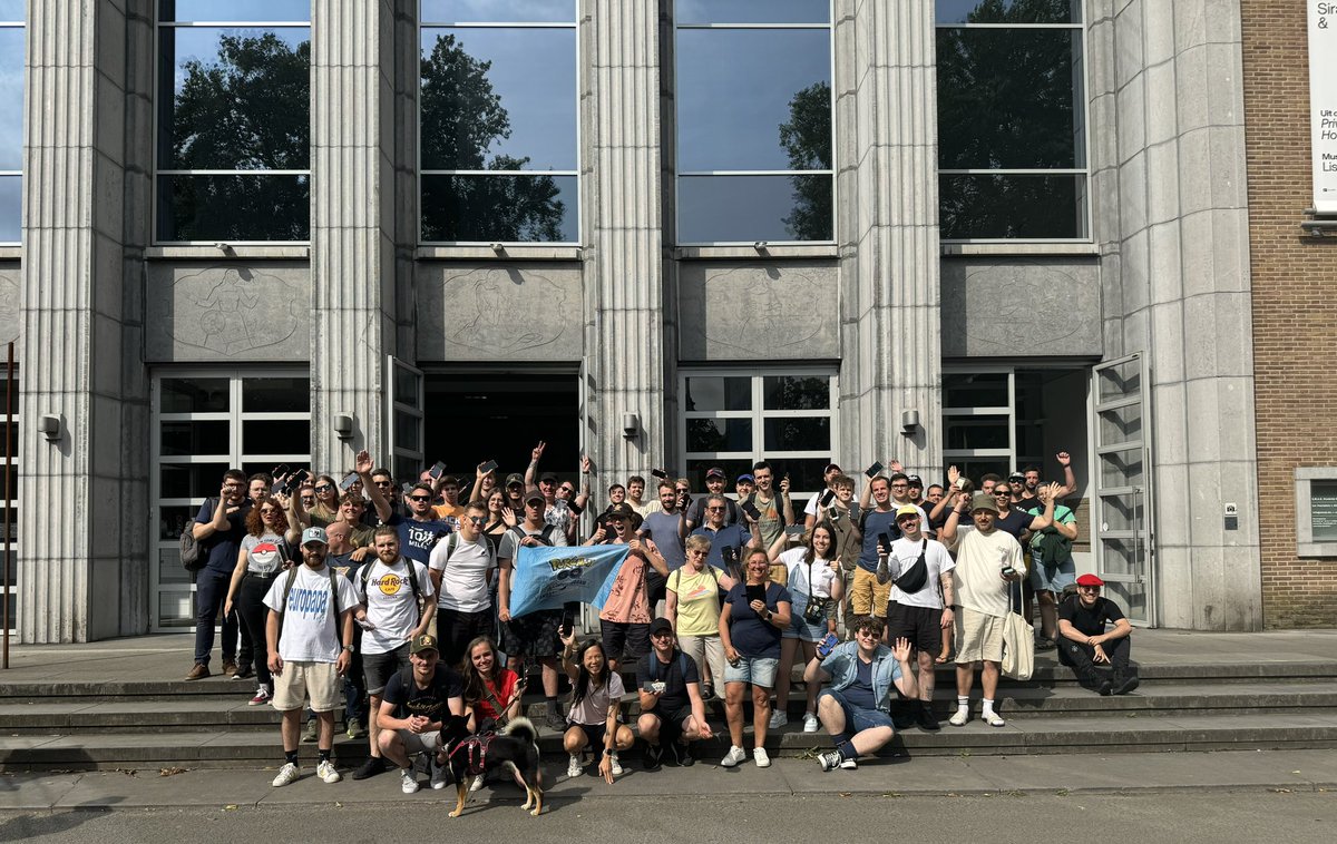 pogogent's tweet photo. Mega Rayquaza Raid Train in Gent - 03/08/2024 🚶♀️🚶♂️
#MeetYouOutThere #ポケモンGO #PokemonGO #PokemonGOCommunity #Pokemon #POGOGENT #BuildTheCommunity #Ambassador #CommunityAmbassador #RaidDay #RaidTrain #MegaRayquaza #Rayquaza https://t.co/zE5F0ge72s