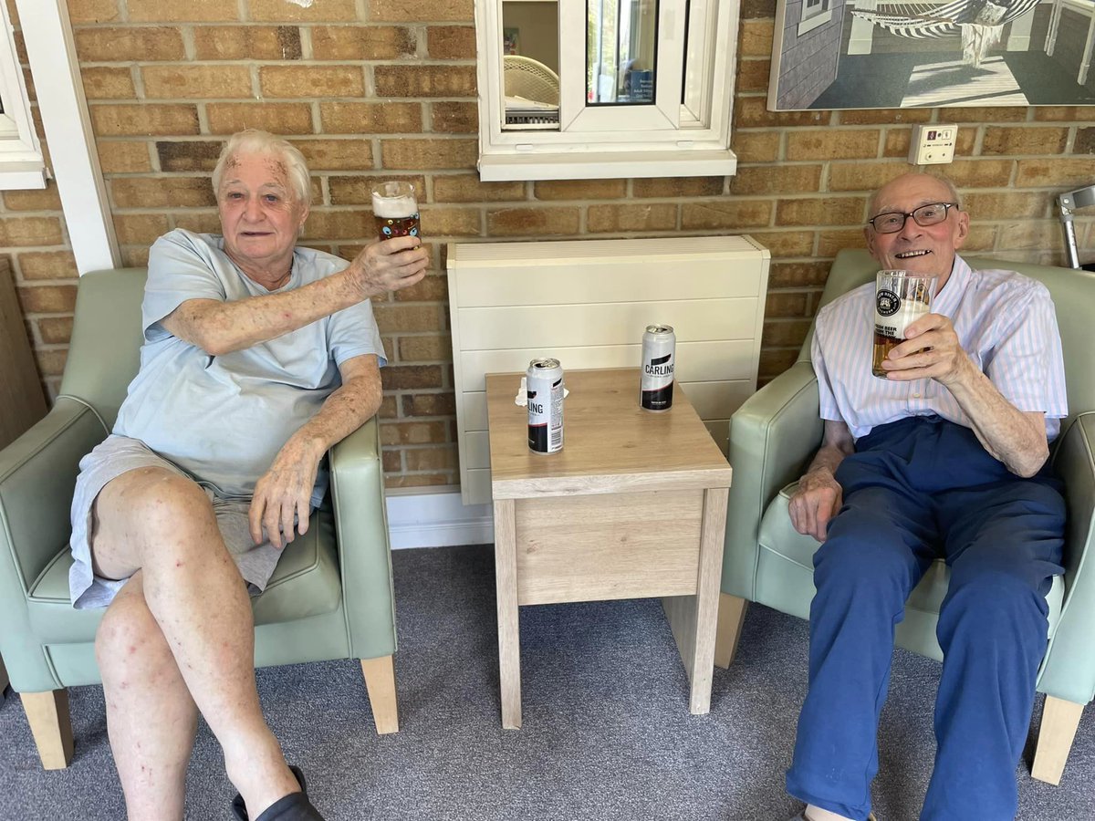 QuantumCareLtd's tweet photo. During the week, residents at Fosse House gathered together for a summer pub night with Pimms, Sangria and Bruschetta!

The evening was spent in the homes sun lounge with lots of laughter, tasty food and music. Residents and staff had a wonderful time 🌞💖

#QuantumCare #Carehome https://t.co/v7BkKsG2IR