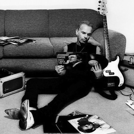 ReplicanteBueno's tweet photo. "No tengo miedo de volar; tengo miedo de estrellarme".
Billy Bob Thornton 04Ago1955
📷 Kevin Westenberg https://t.co/wtgxNI2PMx