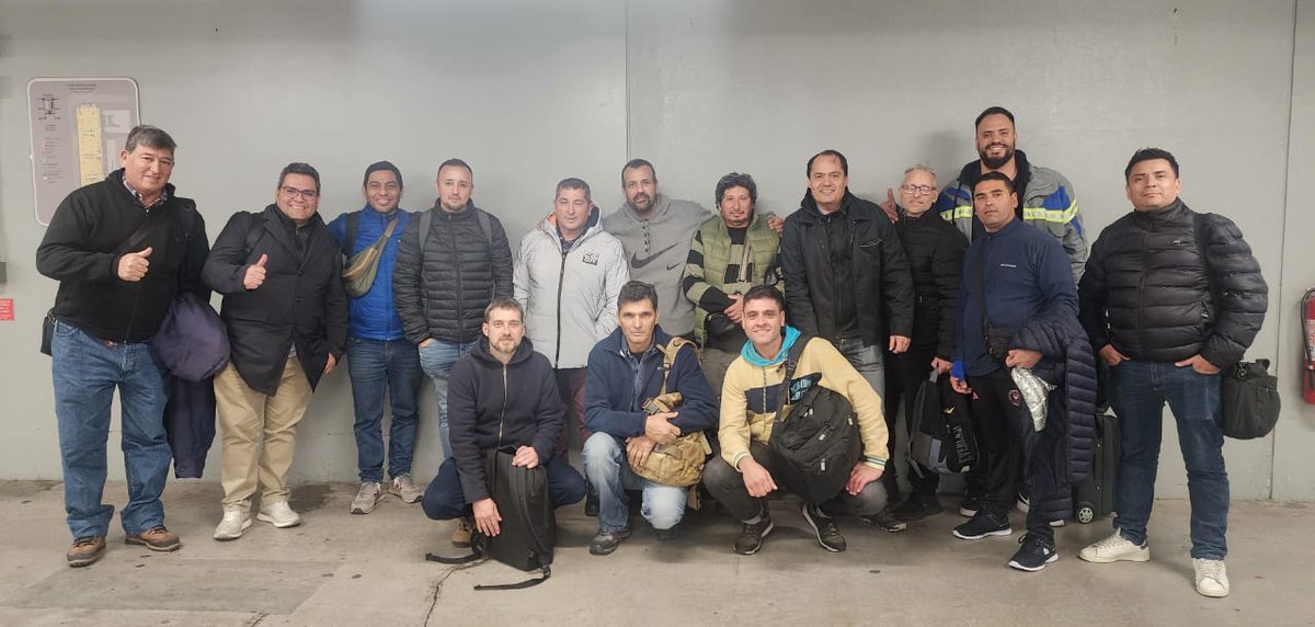 Enel_Informa_CL's tweet photo. Agradecemos a los equipos especializados del Grupo Enel en Argentina y Brasil, que llegaron anoche, para apoyar las labores de restitución del servicio para nuestros clientes. https://t.co/7hpiqdRCRR