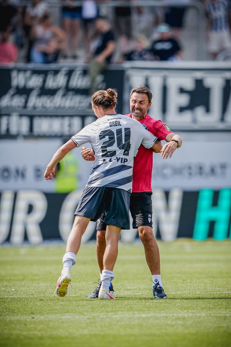 SV_Sandhausen's tweet photo. 𝓡𝓔𝓒𝓐𝓟 #𝓢𝓥𝓢𝓞𝓢𝓝 📸🎞️
🔜 Nächste Aufgabe dann am Mittwoch im Verbandspokal.
#SVSOSN #SVS1916 #WirEchtAnders #3Liga 📸 SVS/foto2press https://t.co/PLsEte9opP