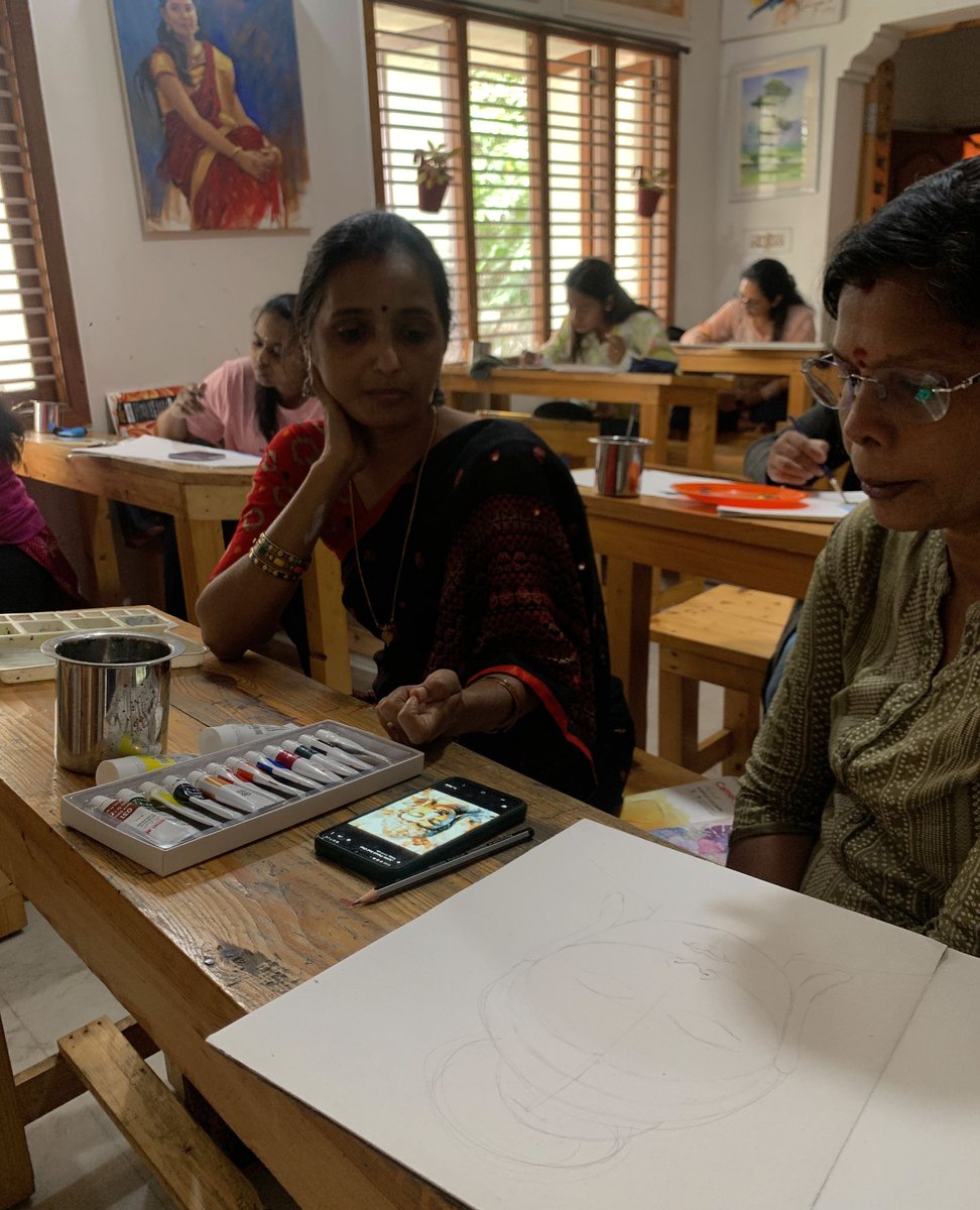 PencilAndChai's tweet photo. You will be guided every step of the way. No matter what your queries are, our mentors are always happy to answer them. Hurry up and join us at Pencil and Chai!⁠
⁠
#artlessons #pencilandchai #art #drawingclasses #finearts⁠ https://t.co/D1HPHyWjb8